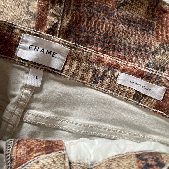 Frame Le High snake print flare jeans, size 25 - Picture 4 of 7